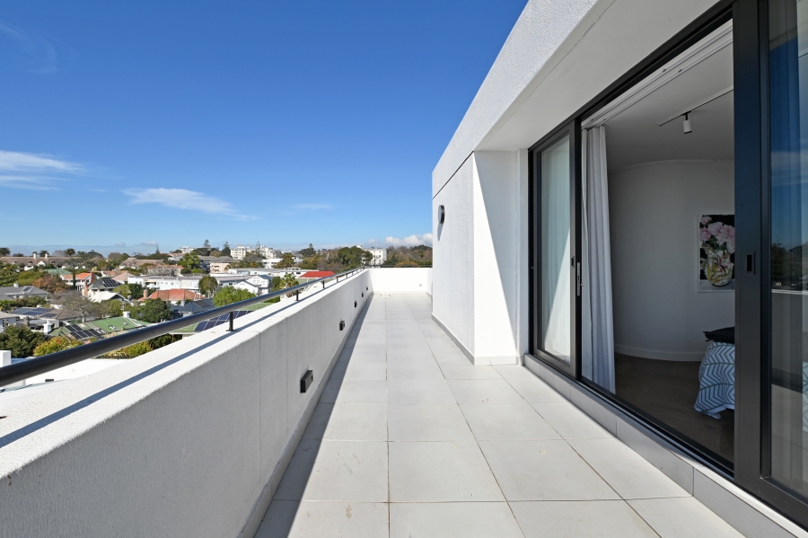 3 Bedroom Property for Sale in Claremont Upper Western Cape